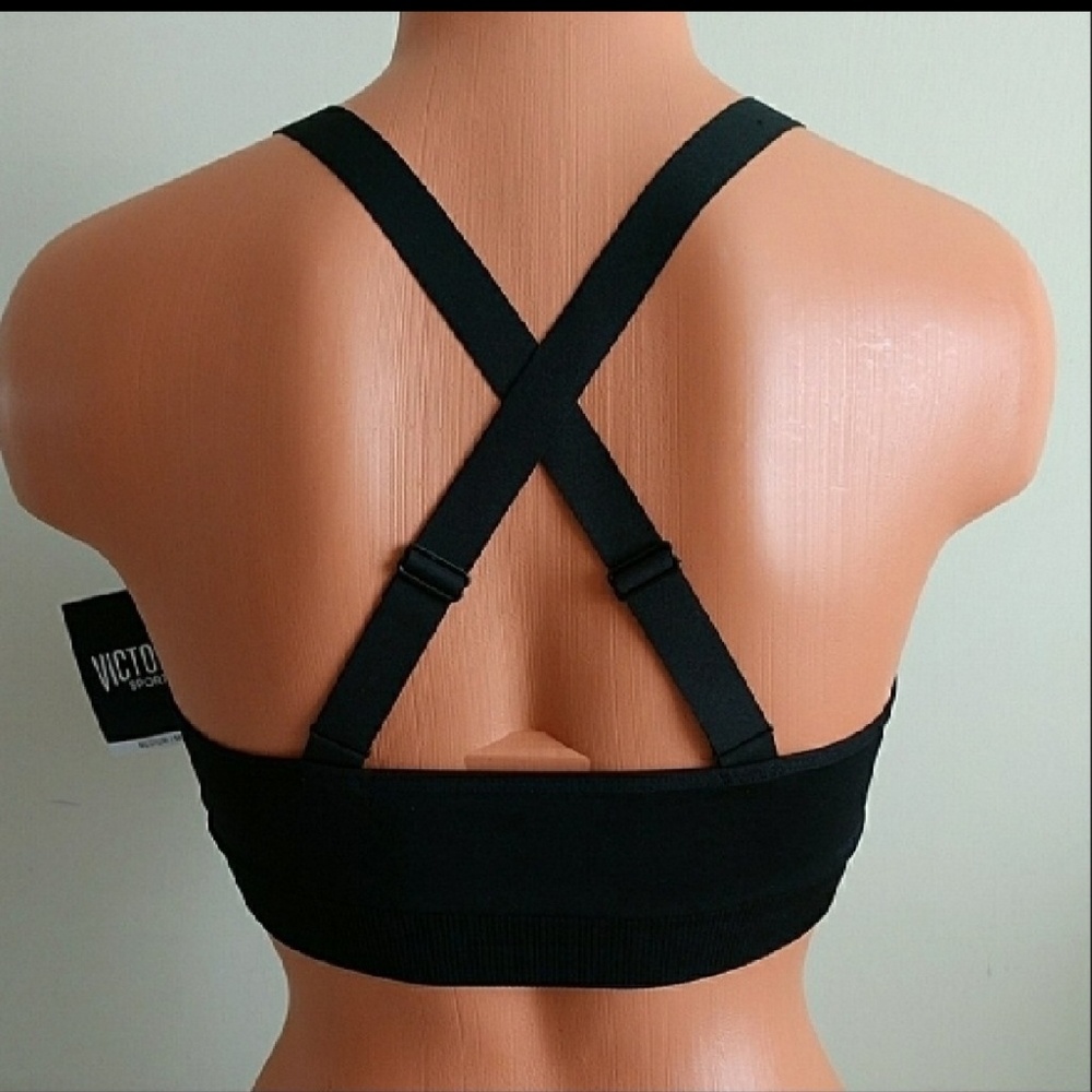 Size M🌺 VICTORIA'S SECRET SPORTS BRA.nwt - Picture 2 of 4